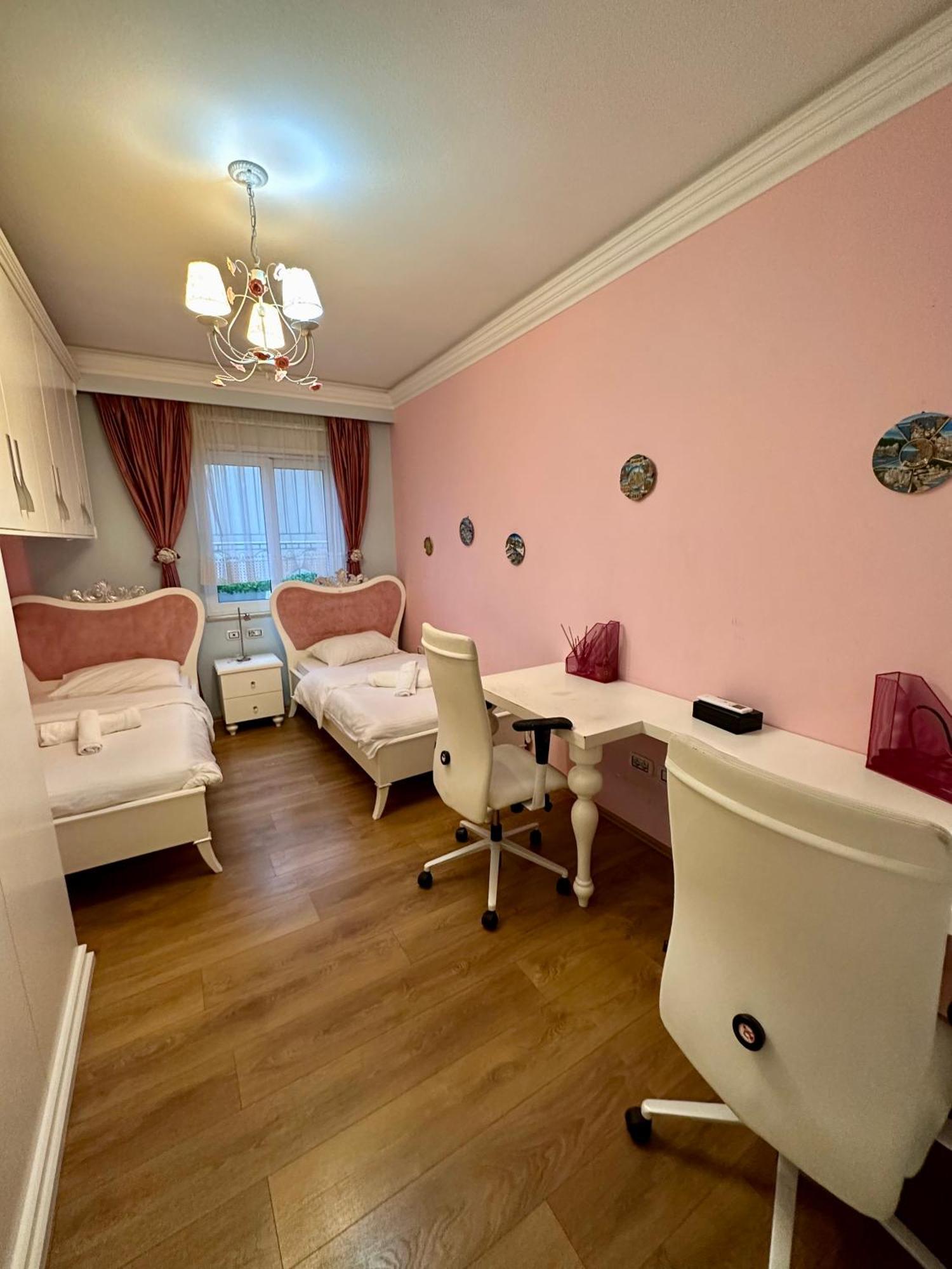 Center Easy Apartment Tirana