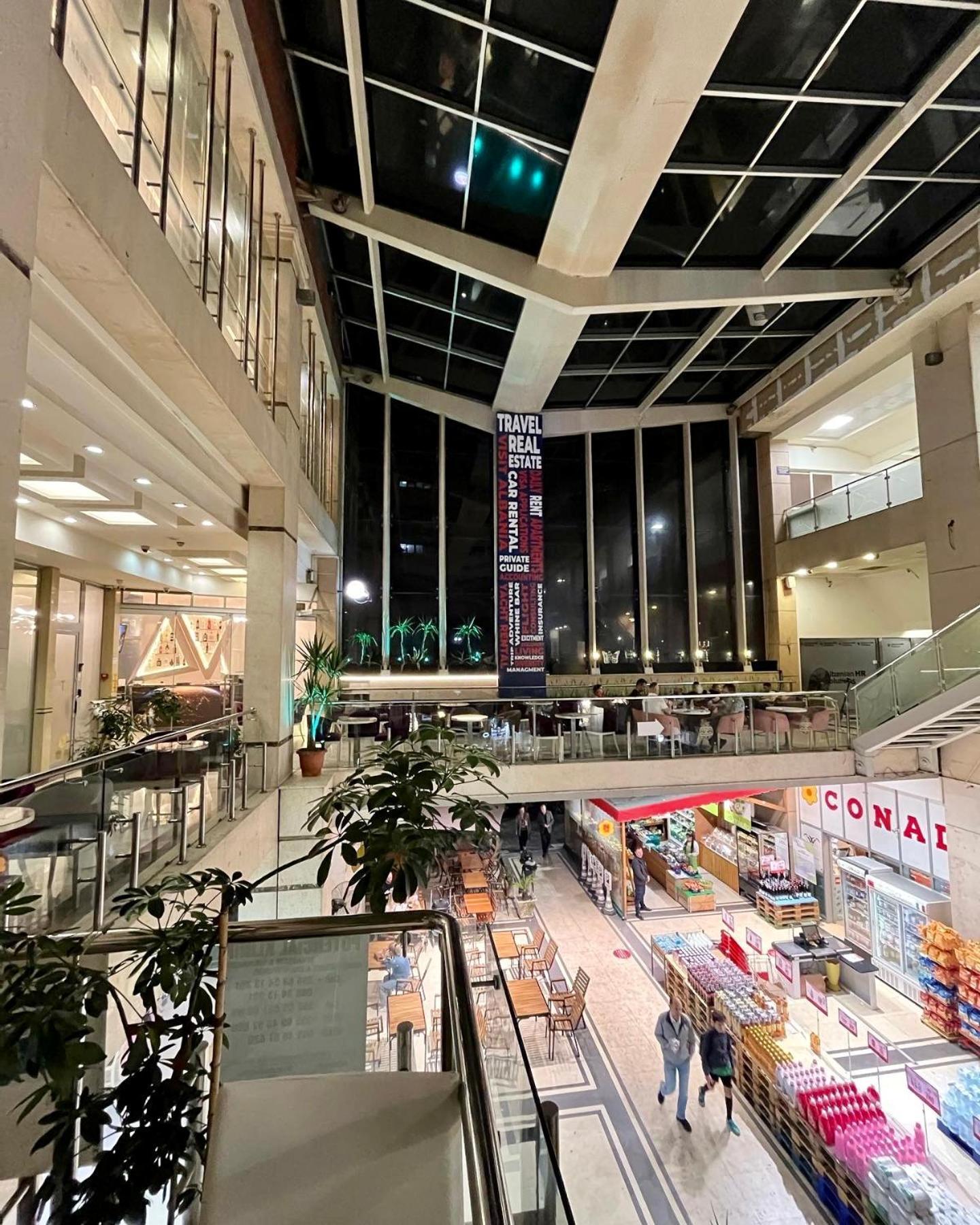 Center Easy Apartment *