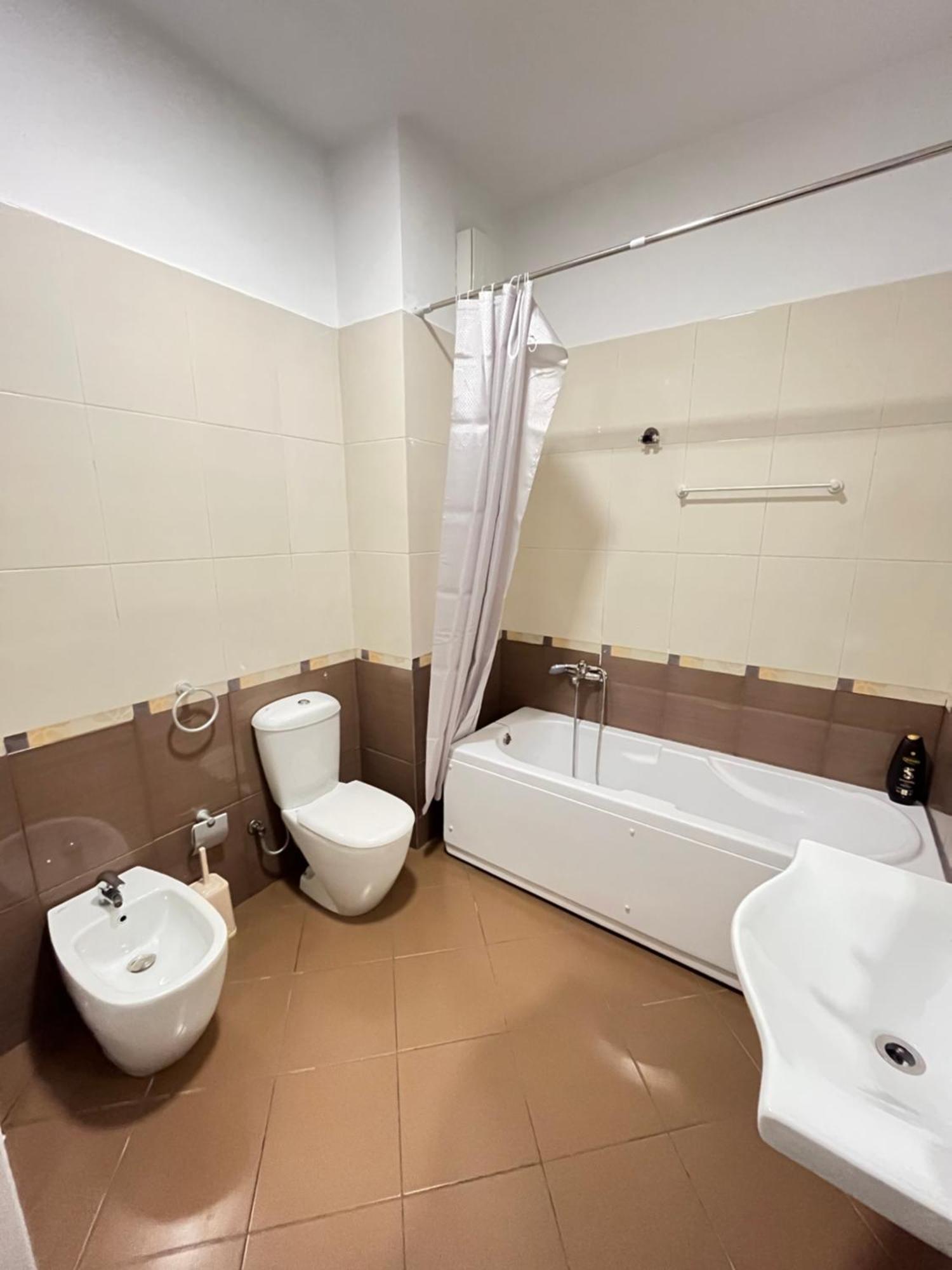 Center Easy Apartment Tirana