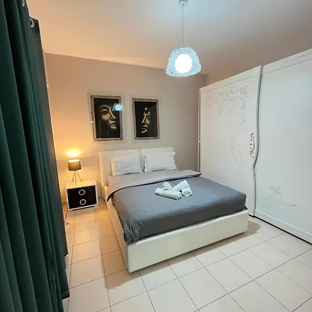 Center Apartment Easy Tirana Exterior photo